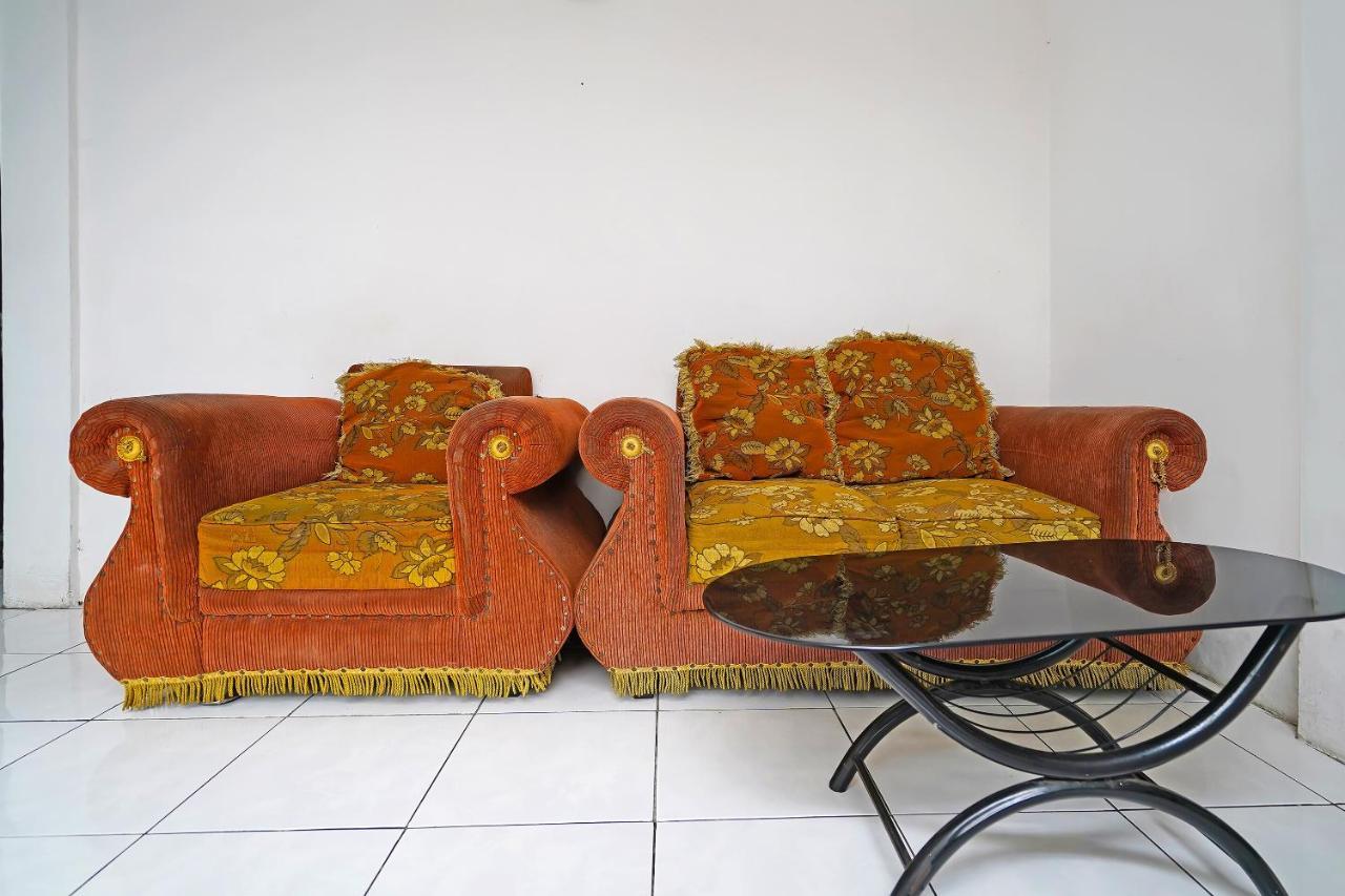 Spot On 91723 Sony Homestay Syariah Sukabumi Buitenkant foto